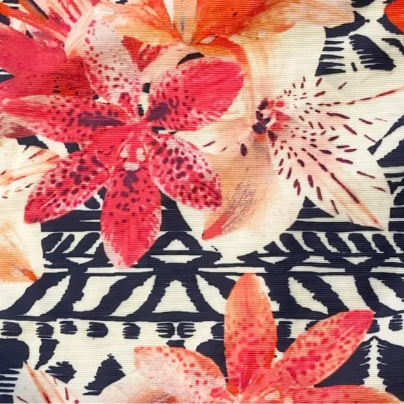 Island Escape Convertible Antigua La Flor Printed Strapless Tankini Top - Picture 2 of 8